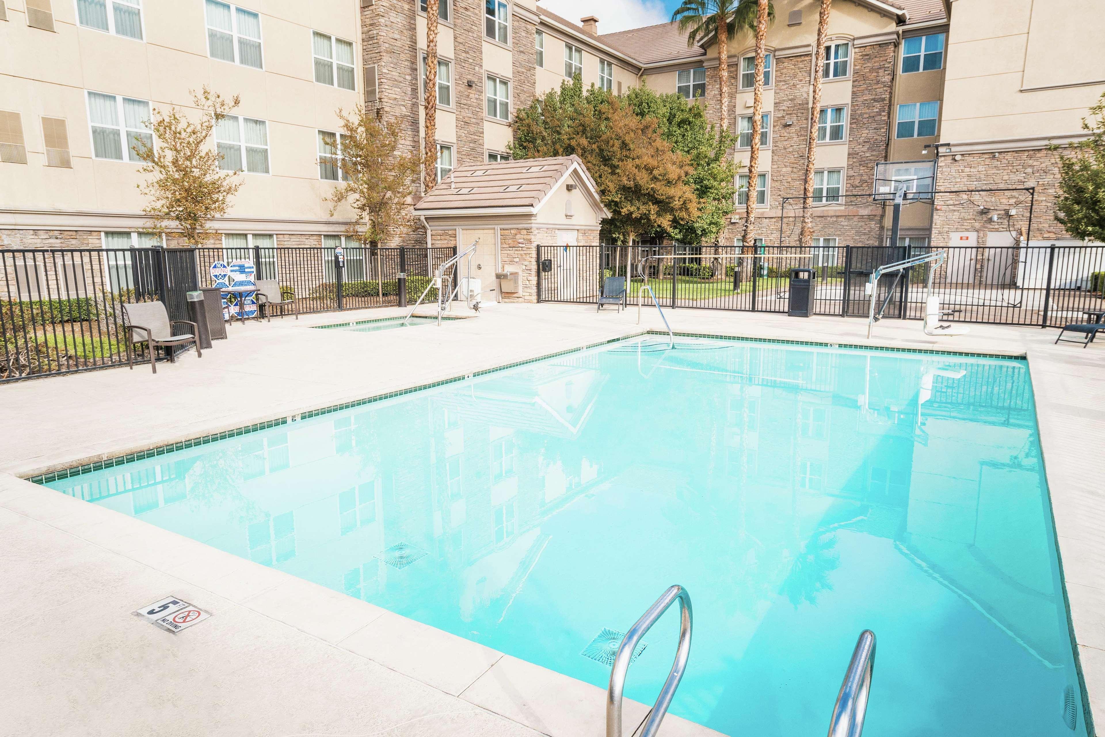 Homewood Suites By Hilton Ontario Rancho Cucamonga Exterior photo