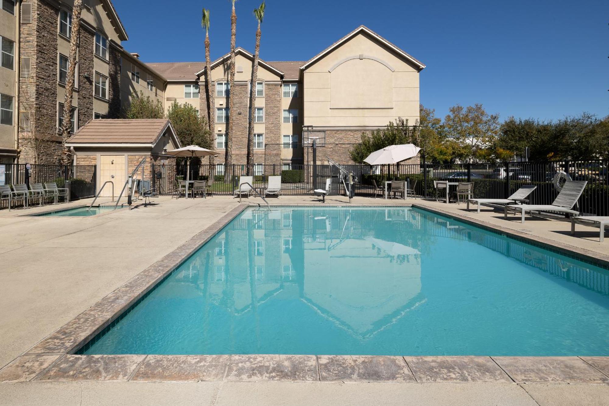 Homewood Suites By Hilton Ontario Rancho Cucamonga Exterior photo